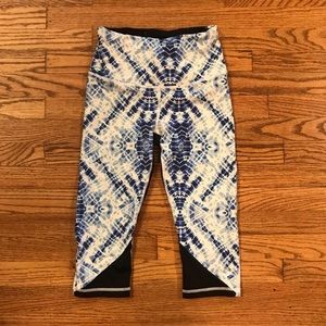 Victoria’s Secret Knockout Crop Tights